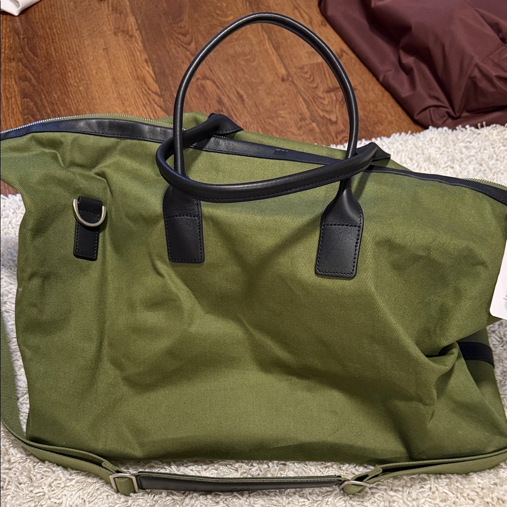 NWT July Day Break Weekender Olive Green Travel Bag